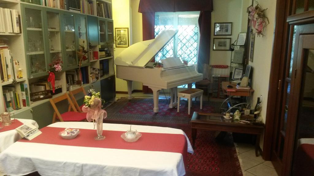 ساساري B&B Il Pavone المظهر الخارجي الصورة